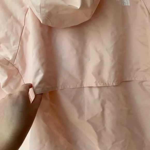 The North Face Windbreaker - Picture 8 of 11